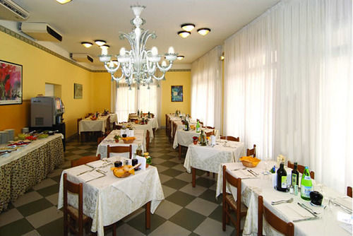 Hotel Bahia Caorle Esterno foto